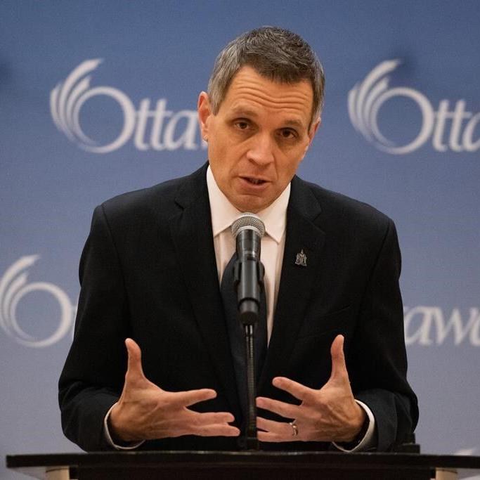 Ottawa council hoping transit fare freeze will help ridership bounce back